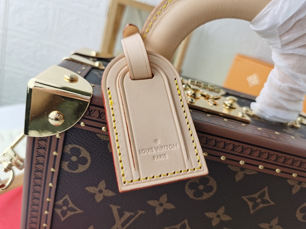 ルイヴィトンバッグ素材ディテール